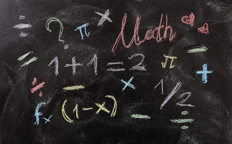 Το μάθημα που αγαπάμε να μισούμε: Πώς ωφελούν τα μαθηματικά τον εφηβικό εγκέφαλο