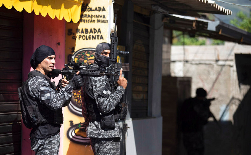 Τουλάχιστον 25 οι νεκροί από την επιχείρηση εναντίον εμπόρων ναρκωτικών στο Ρίο ντε Τζανέιρο