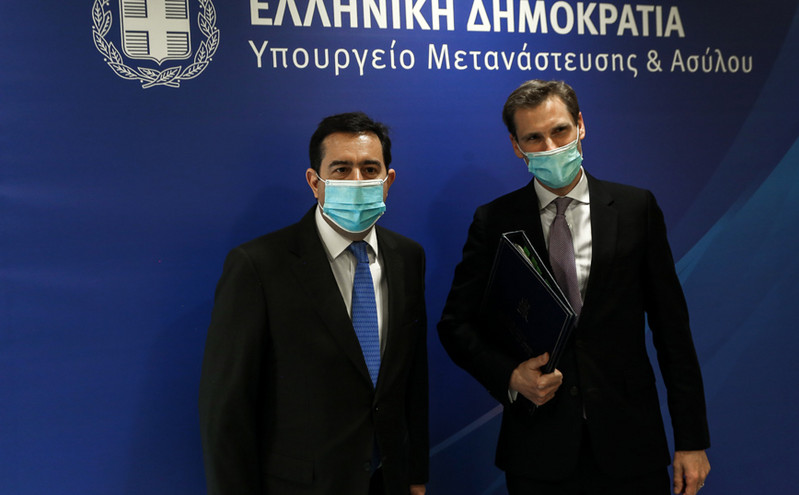 Μηταράκης: Ελλάδα και Βρετανία εφαρμόζουν αυστηρή, αλλά δίκαιη μεταναστευτική πολιτική