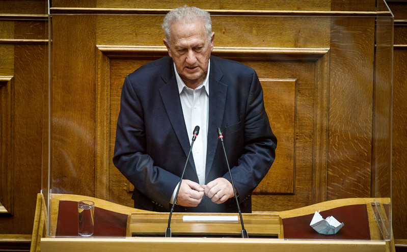 Σκανδαλίδης: Είναι λάθος να υποκαθιστά οποιοσδήποτε άλλος τον αρχηγό του ΚΙΝΑΛ στη Βουλή