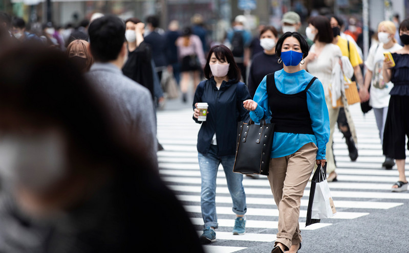 «Βράζει» ο κορονοϊός στην Ιαπωνία: Καταγράφηκε αριθμός ρεκόρ 415 θανάτων σε 24 ώρες