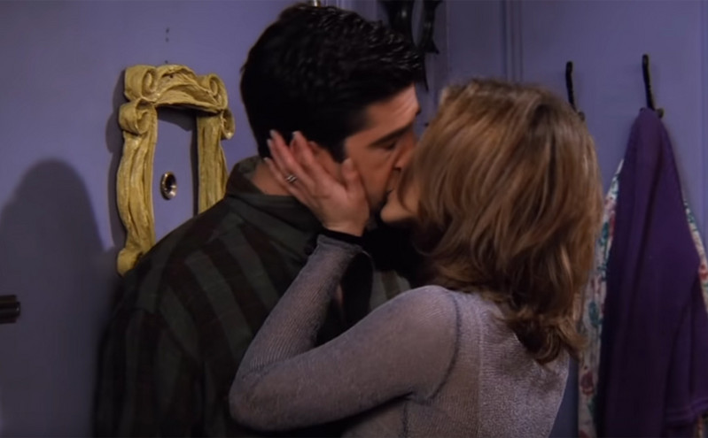 Το πιο διάσημο φιλί στην τηλεόραση σύμφωνα με το YouTube