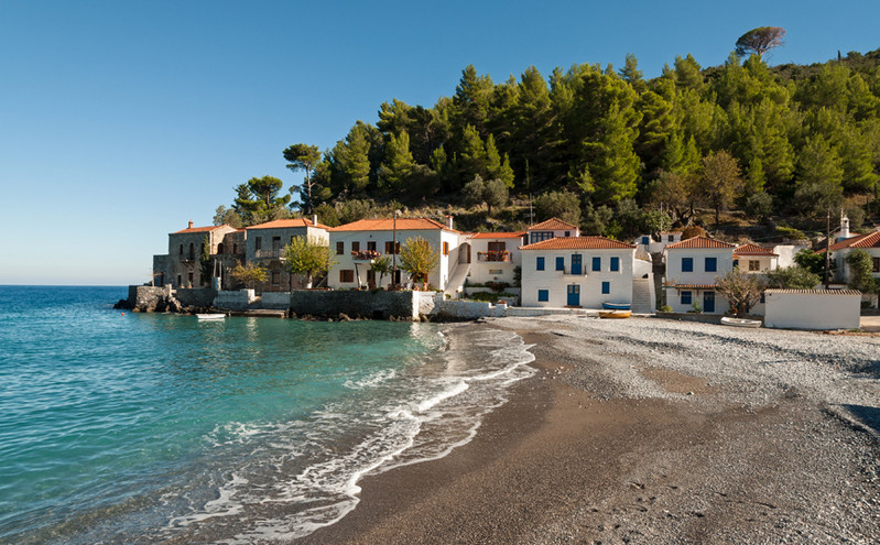 Δύο χωριά στην ηπειρωτική Ελλάδα που θα σας κάνουν να νιώσετε σαν σε νησί