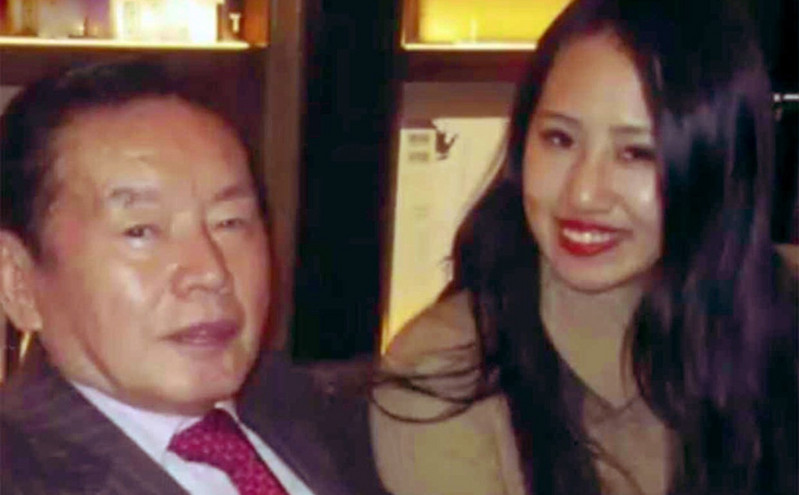 Ιάπωνας εκατομμυριούχος δηλητηριάστηκε, κατηγορούμενη η νεαρή σύζυγός του &#8211; «Αν πεθάνω κάνοντας σεξ είμαι οκ με αυτό»