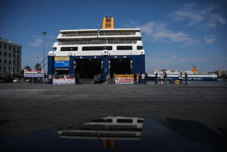 ΠΝΟ: Καλεί τους ναυτεργάτες σε περιφρούρηση της αυριανής 24ωρης απεργίας στα πλοία