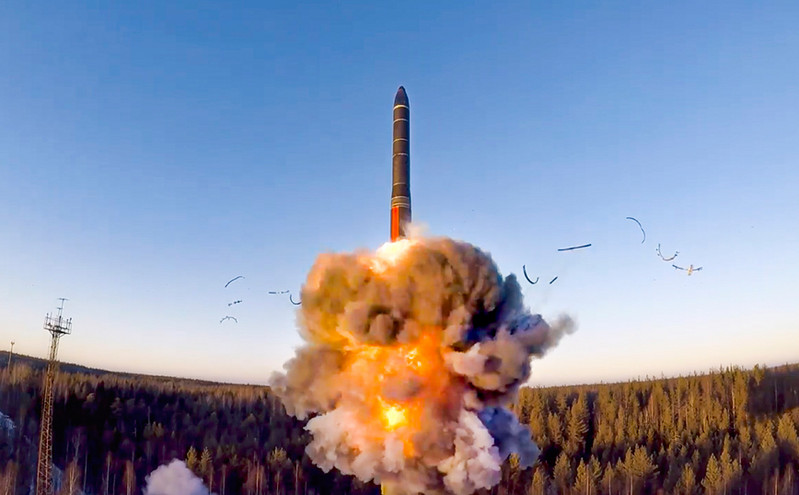 Η Μόσχα πραγματοποίησε δοκιμαστική εκτόξευση διηπειρωτικού βαλλιστικού πυραύλου