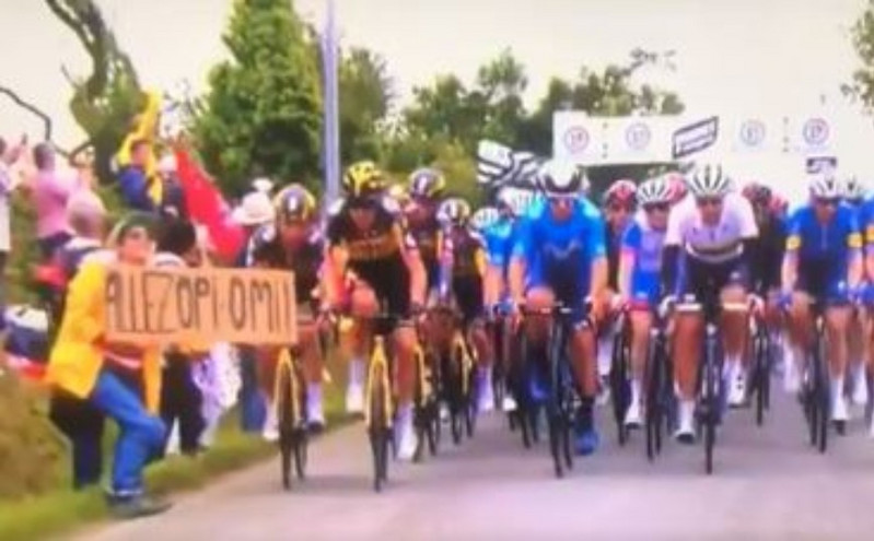 Θεατής προκάλεσε απίστευτη καραμπόλα στον Ποδηλατικό Γύρο της Γαλλίας