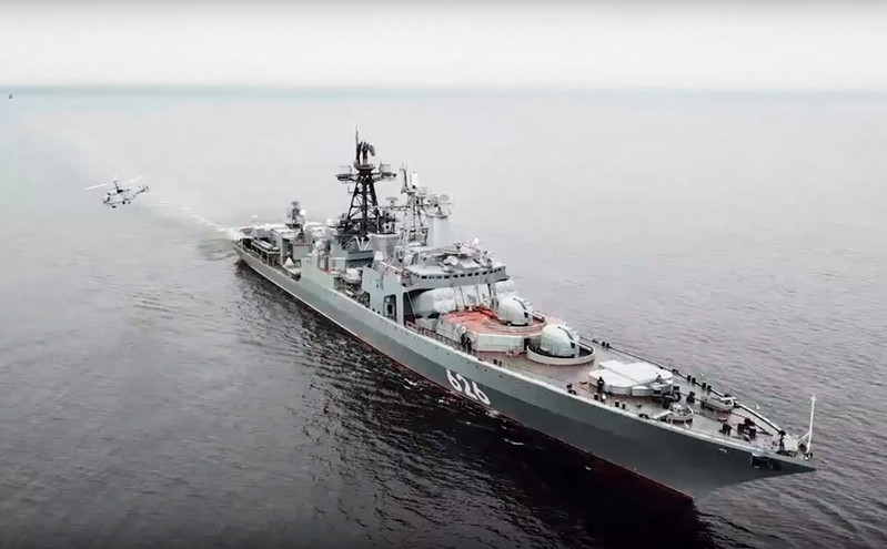 Ένταση στη Μαύρη Θάλασσα: Ρωσικό πολεμικό πλοίο έριξε προειδοποιητικές βολές σε βρετανικό αντιτορπιλικό