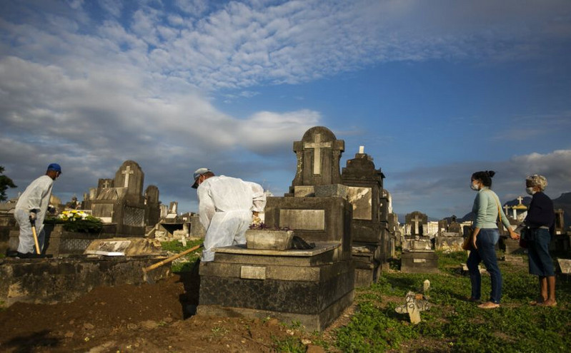 Συνεχίζει να σφυροκοπά τη Βραζιλία ο κορονοϊός: 2.131 νεκροί και 87.822 κρούσματα σε 24 ώρες
