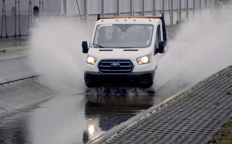 Τα «βασανιστήρια» του ηλεκτρικού Ford E-Transit: Οι σκληρές δοκιμές εξέλιξης νέων μοντέλων