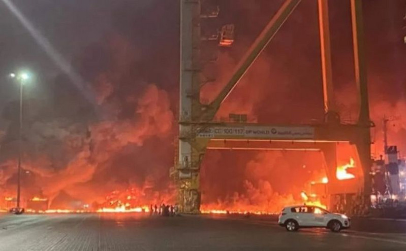 Ισχυρή έκρηξη συγκλόνισε το Ντουμπάι