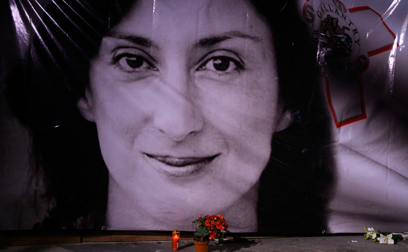 Στο εδώλιο ένας από τους πιο πλούσιους επιχειρηματίες της Μάλτας για τη δολοφονία της δημοσιογράφου Καρουάνα Γκαλιζία