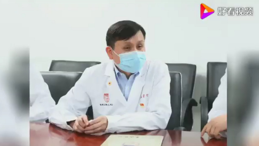Κορυφαίος λοιμωξιολόγος στην Κίνα εκφράζει αμφιβολίες για τη διαχείριση της πανδημίας και κατηγορείται για λογοκλοπή