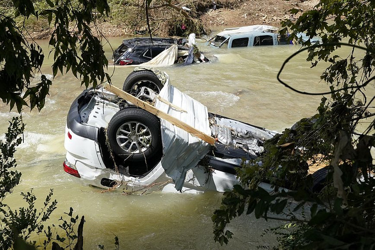 ΗΠΑ: Τουλάχιστον 16 νεκροί στο Τενεσί από πλημμύρες
