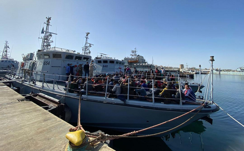 Μεταναστευτικό: 18 άνθρωποι πνίγηκαν ανοικτά της Λιβύης &#8211; Τουλάχιστον 400 διασώθηκαν ανοικτά του Μαρόκου