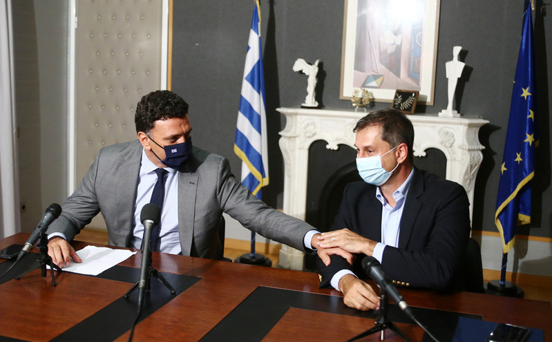 Θεοχάρης σε Κικίλια: «Παραδίδω το Brand Ελλάδα πιο δυνατό από ποτέ»