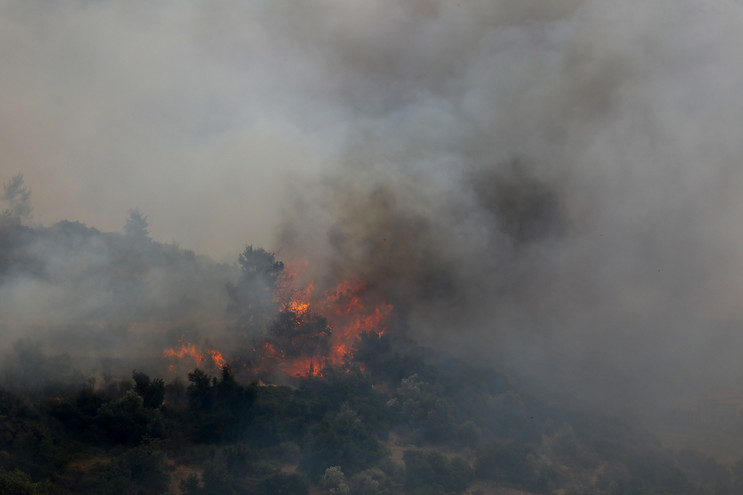 Εθνικό Αστεροσκοπείο Αθηνών: Μέχρι τα Αντικύθηρα έφτασε ο καπνός από τις φωτιές