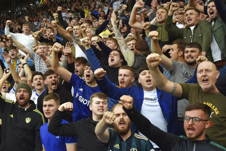 Premier League ενάντια σε Μπόρις Τζόνσον: Παραμένει η 100% χωρητικότητα στα γήπεδα