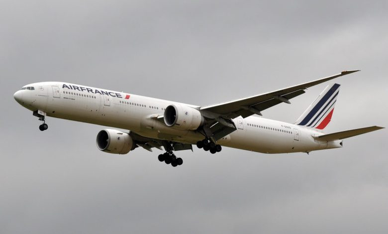 Αναγκαστική προσγείωση αεροσκάφους της Air France στο Πεκίνο λόγω «τεχνικού προβλήματος»
