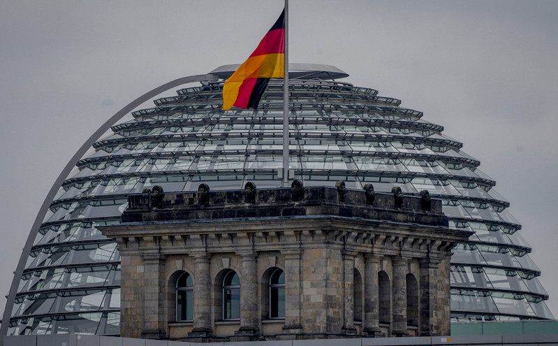Σιωπούν όλοι για τις τριμερείς συνομιλίες συνασπισμού SPD, Πρασίνων και FDP στη Γερμανία