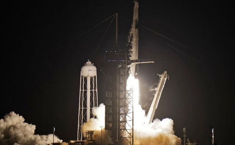 Απογειώθηκε ο πύραυλος Falcon 9 της SpaceX