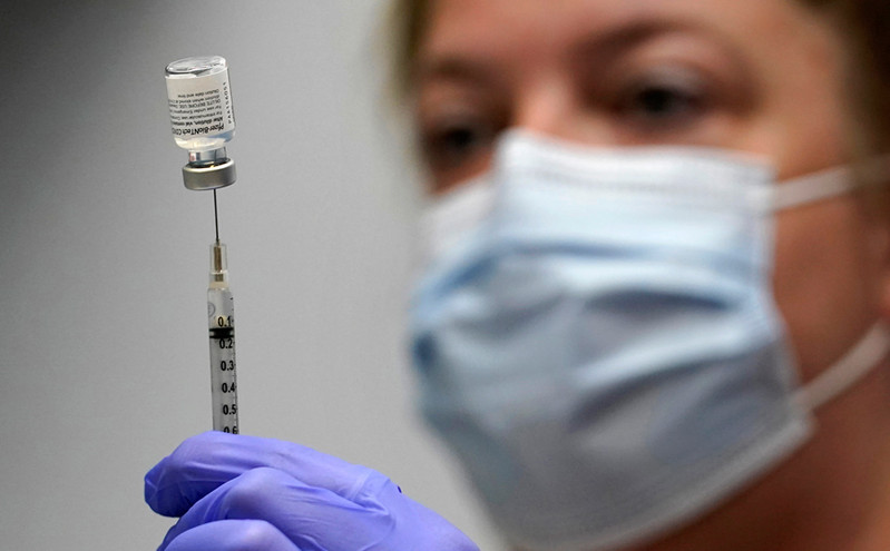 Εμβόλιο γρίπης: Ξεκινάει η συνταγογράφηση &#8211; Πότε θα πρέπει να εμβολιαστούν όσοι νόσησαν με κορονοϊό