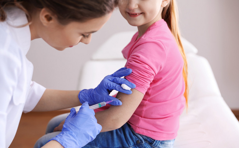 Pfizer: Ασφαλές για παιδιά 5 &#8211; 11 ετών το εμβόλιο για τον κορονοϊό