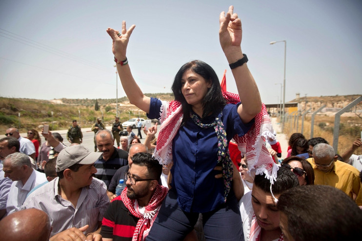 Ελεύθερη η παλαιστίνια Χαλίντα Τζαράρ του Λαϊκού Μετώπου μετά από δυο χρόνια σε φυλακή του Ισραήλ