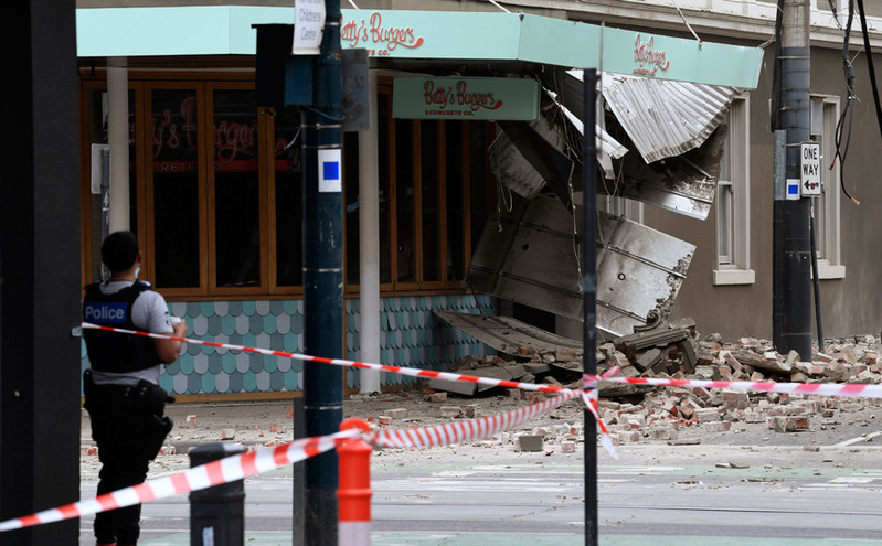 Μεγάλος σεισμός στη Μελβούρνη: Συντρίμμια στους δρόμους, κόπηκε το ρεύμα