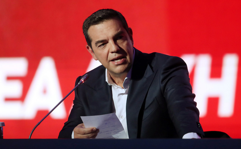 Τσίπρας: Ο Μητσοτάκης θα νομοθετήσει για το 0,4% των Ελλήνων