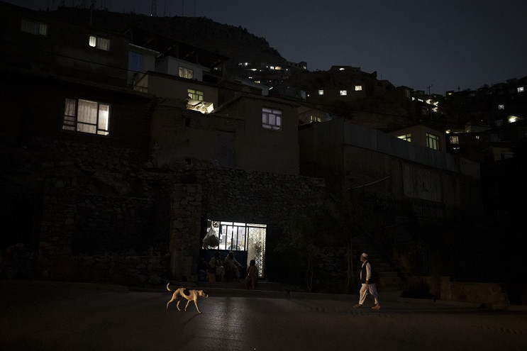 Αφγανιστάν: Στο σκοτάδι βυθίστηκε η Καμπούλ μετά από έκρηξη σε πυλώνα ηλεκτρικού ρεύματος