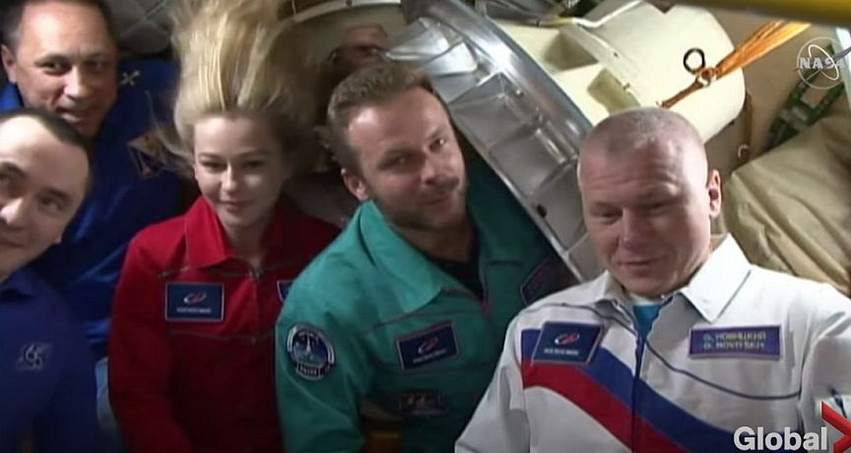 Η Πρόκληση: Η ρωσική ομάδα που γύρισε την πρώτη ταινία στο διάστημα επέστρεψε στη Γη