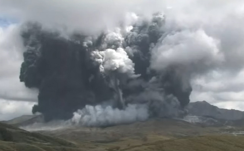 Ιαπωνία: Έκρηξη στο Όρος Άσο &#8211; Αυξήθηκε το επίπεδο συναγερμού