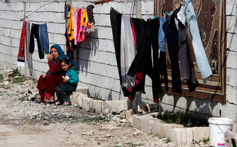 «Καμπανάκι» από το Παρατηρητήριο Ανθρωπίνων Δικαιωμάτων: Κατηγορεί το συριακό καθεστώς για κακοποίηση προσφύγων