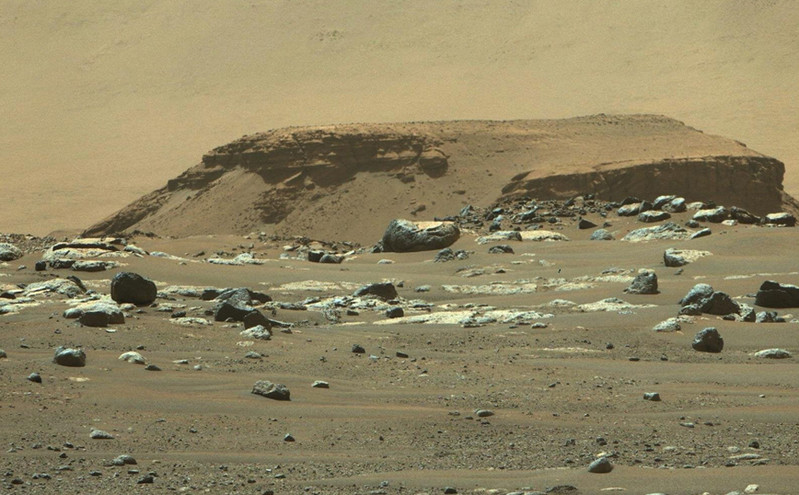 NASA: Στο «φως» καθαρές εικόνες από μεγάλη αρχαία λίμνη του Άρη