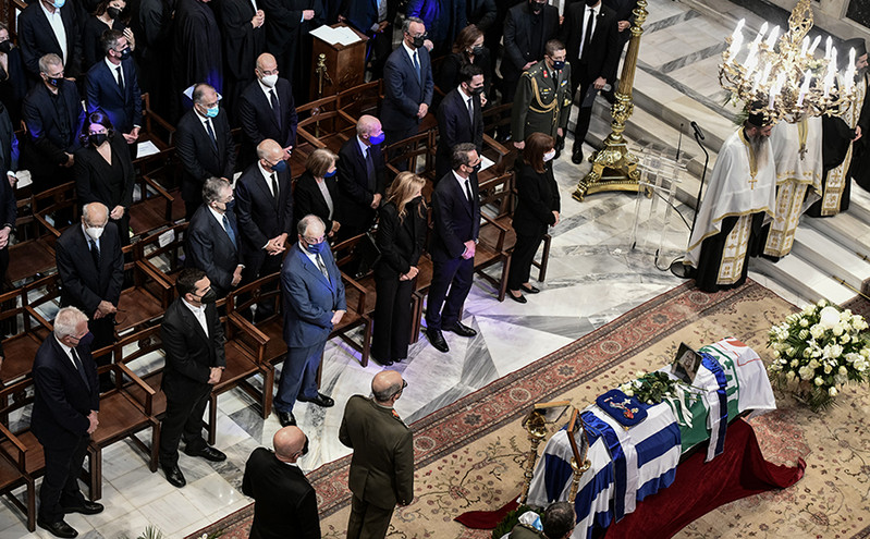 Φώφη Γεννηματά: Λιποθύμησε στην κηδεία της ο Γιώργος Κατρούγκαλος