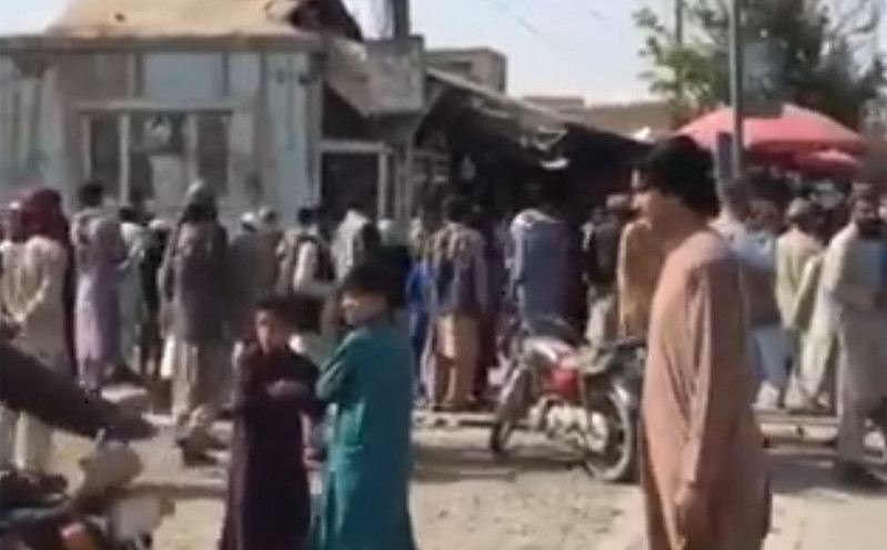 Αφγανιστάν: Ισχυρή έκρηξη σε τζαμί Σιιτών στο Κουντούζ – Δεκάδες νεκροί και εικόνες φρίκης