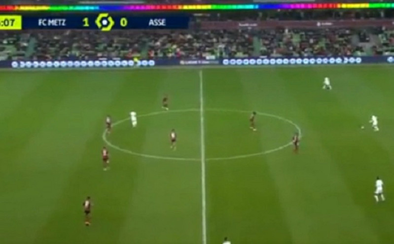 Ligue 1: Γκολ από τα 68 μέτρα έβαλε η Σεντ Ετιέν κόντρα στη Μετς &#8211; Δείτε το βίντεο
