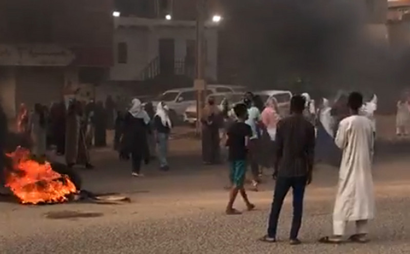 Σουδάν: Ο πρωθυπουργός καλεί τον κόσμο να βγει στους δρόμους &#8211; Ανησυχία σε ΗΠΑ και ΕΕ