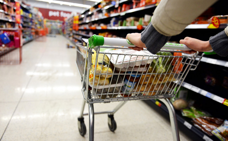 Σούπερ μάρκετ: Πόσα γλιτώνει ο καταναλωτής από τις προσφορές