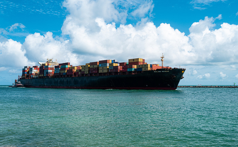 Πώς οι θαλάσσιες και οδικές μεταφορές συντελούν στην αύξηση των τιμών των τελικών προϊόντων