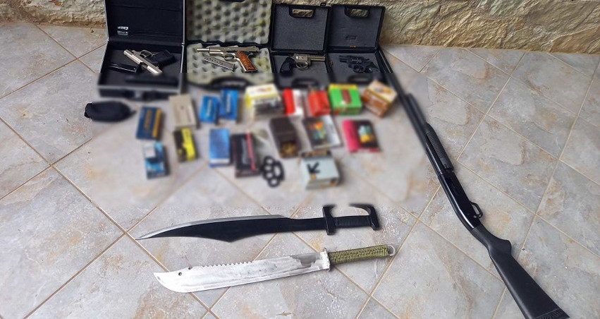Βρέθηκε μικρό οπλοστάσιο σε σπίτι στην Θεσπρωτία &#8211; Μία σύλληψη