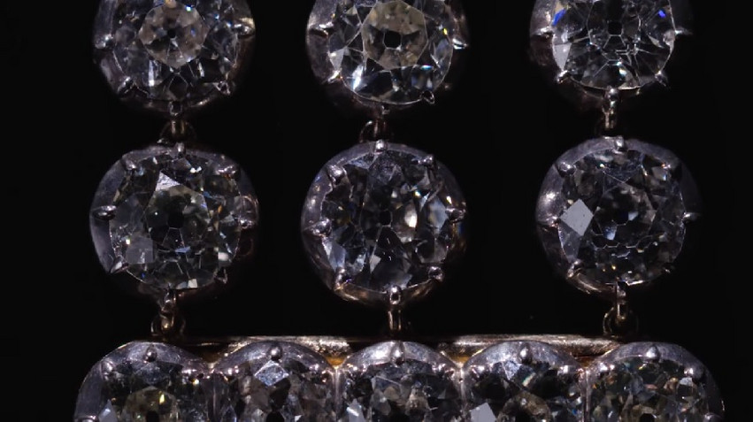 Ελβετία: Τα διαμαντένια βραχιόλια της Μαρίας Αντουανέτας ξεπέρασαν τα επτά εκατ. ευρώ σε δημοπρασία