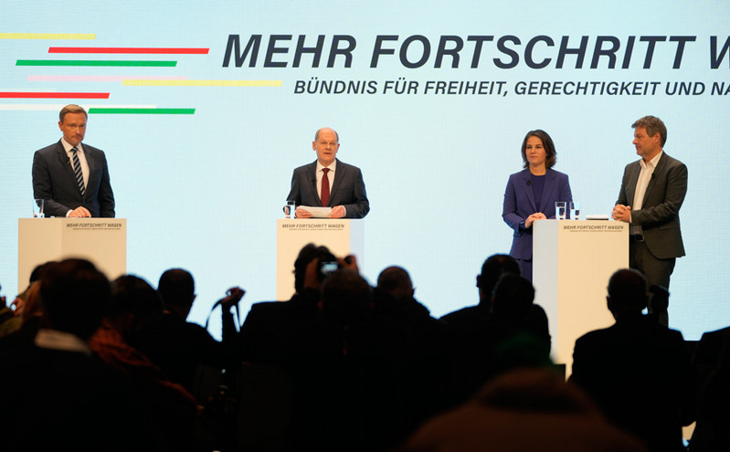 Αυτή είναι η νέα κυβέρνηση στη Γερμανία &#8211; Πώς μοιράστηκαν τα υπουργεία SPD, FPD και Πράσινοι