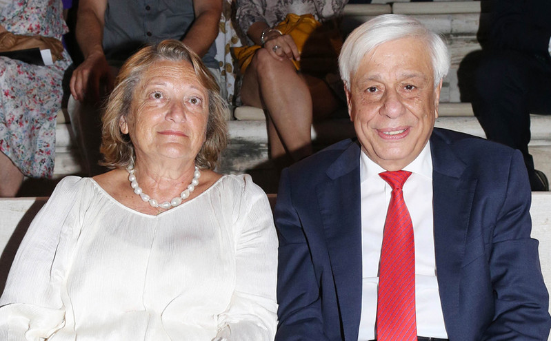 Προκόπης Παυλόπουλος: Θετική στον κορονοϊό και η σύζυγος του, Σίσσυ
