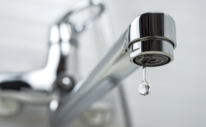 Δεν είναι πόσιμο το νερό στον Βόλο – Τι έδειξαν  τα αποτελέσματα της δειγματοληψίας