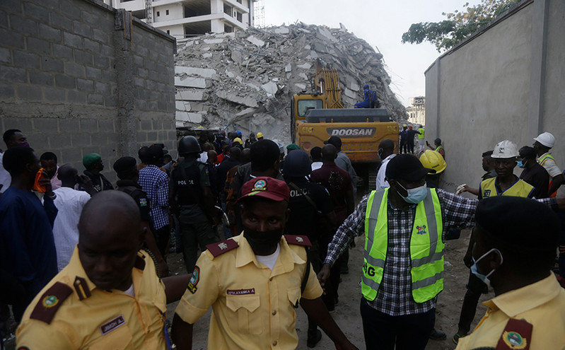 Νιγηρία: 36 οι νεκροί από την κατάρρευση του ουρανοξύστη