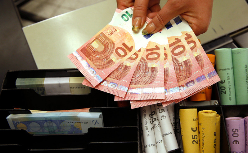 «Μερικές σκέψεις για τα 20 χρόνια του ευρώ» &#8211; Το άρθρο των υπουργών Οικονομικών της Ευρωζώνης