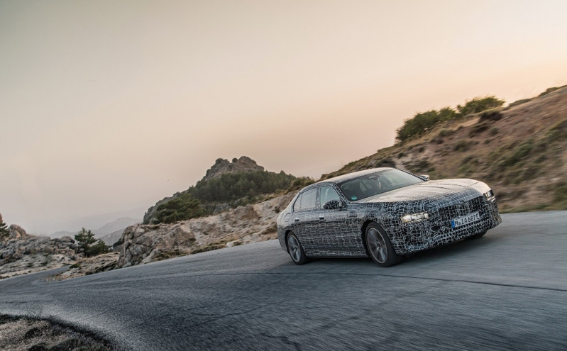 Ακραίες δοκιμασίες για την BMW i7