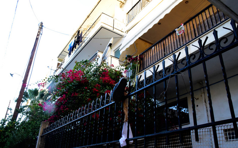 Τραγωδία στο Άργος: Γυναίκα έπεσε από μπαλκόνι και σκοτώθηκε